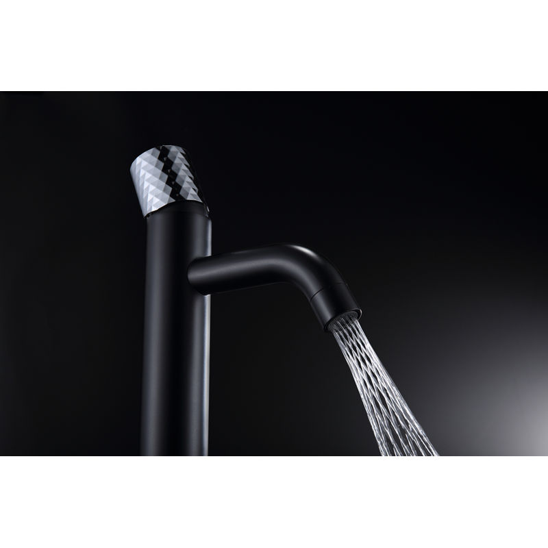 Смеситель для раковины BOHEME Stick Diamond 121-BCR Black Chrom