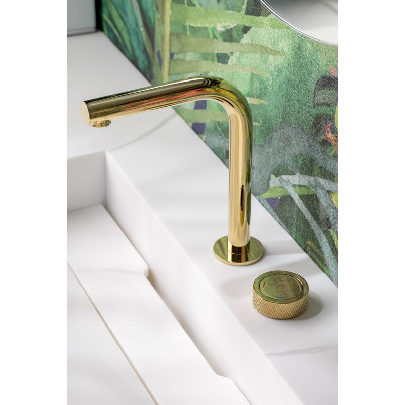 Смеситель для раковины BOHEME TECH 158-G автоматический на 2 отв. Gold