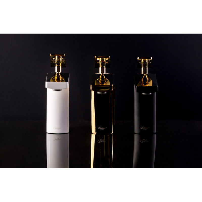 Смеситель для раковины BOHEME Venturo 371-B черный с хромом