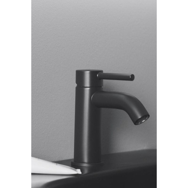 Смеситель для раковины Ideal Standard Ceraline BC268XG черный матовый