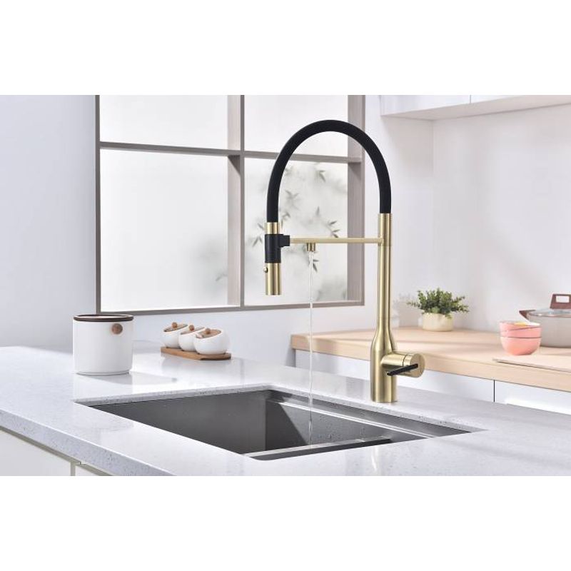 Смеситель для кухни Paulmark Magneto One Ma213188-SBG светлое брашированное золото