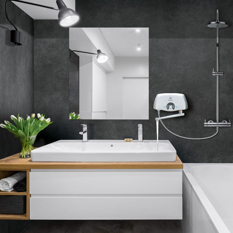 Водонагреватель проточный Electrolux SMARTFIX 2.0 T (3,5 kW) - кран