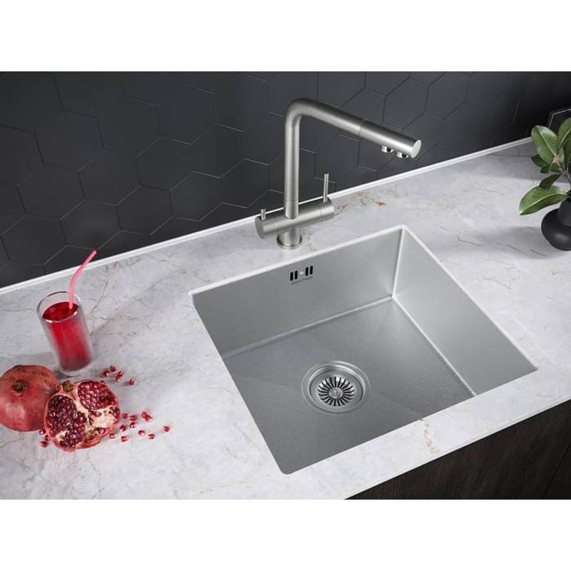 Кухонная мойка из нержавеющей стали Paulmark Lassan PM304444-BS брашированная нержавеющая сталь 440х440 мм