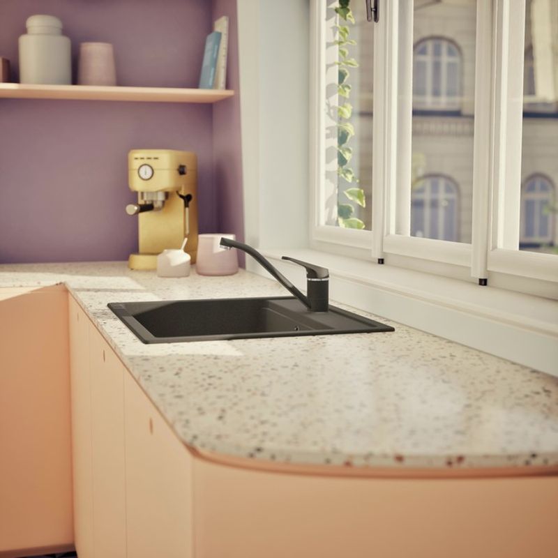Смеситель для кухонной мойки Schock Cosmo 710409 с поворотным изливом оникс