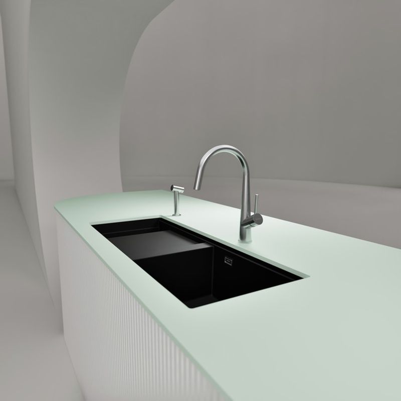 Смеситель для кухонной мойки Schock Conos Pro 710571 с поворотным и выдвижным изливом нержавеющая сталь