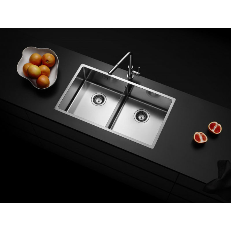 Кухонная мойка из нержавеющей стали TASCA ICON 76