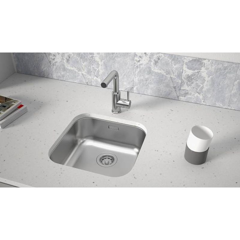 Кухонная мойка из нержавеющей стали Paulmark Vello 44 Uni VE44-BS брашированная нержавеющая сталь 446х446 мм